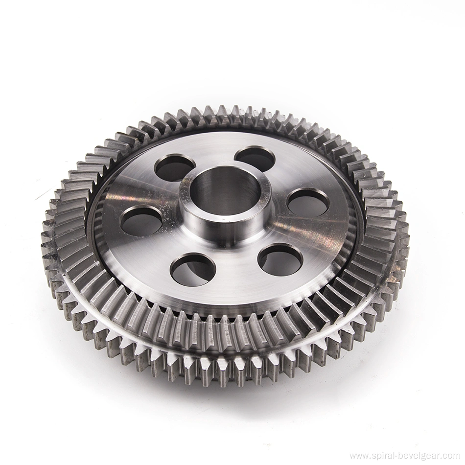 Spiral bevel gear for gun tower rotation mechanism